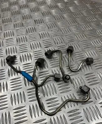 BMW 2 F46 Fuel injector wires 