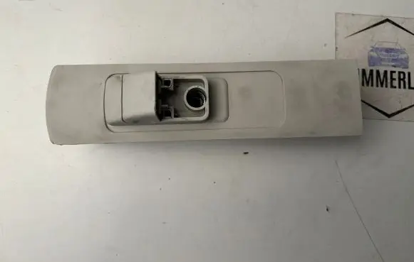 Ford Mondeo MK V Seat belt adjustment rail GG93F602B82AA3AM1