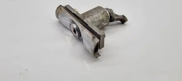 Mercedes-Benz COMPAKT W115 Tailgate exterior lock 