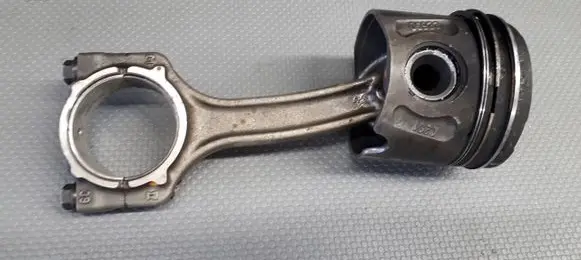 Opel Corsa C Piston 06933