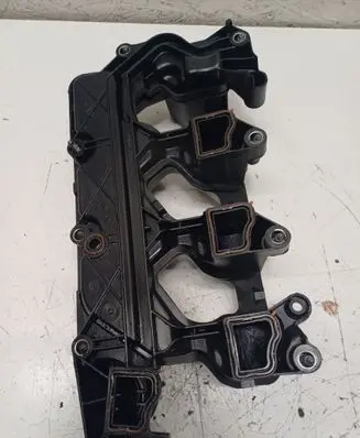 Toyota ProAce City Rocker cam cover P1001845