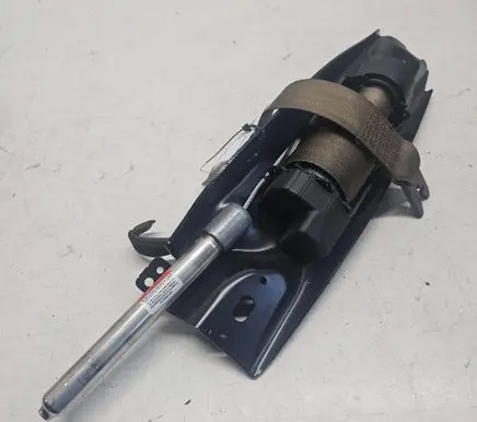 Volvo V70 Front seatbelt