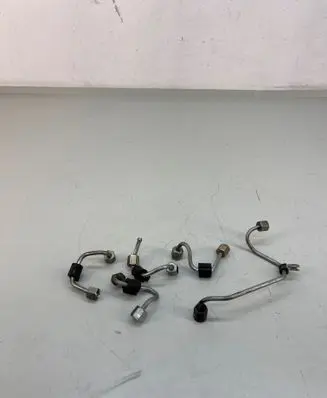 Volkswagen Tiguan Allspace Fuel line pipe 03L301AB