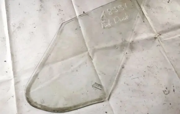 Fiat Ducato Front door vent window glass four-door as2