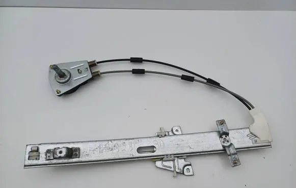 Mazda 323 Front door manual window regulator 