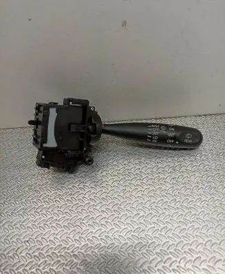 Suzuki Grand Vitara II Wiper control stalk
