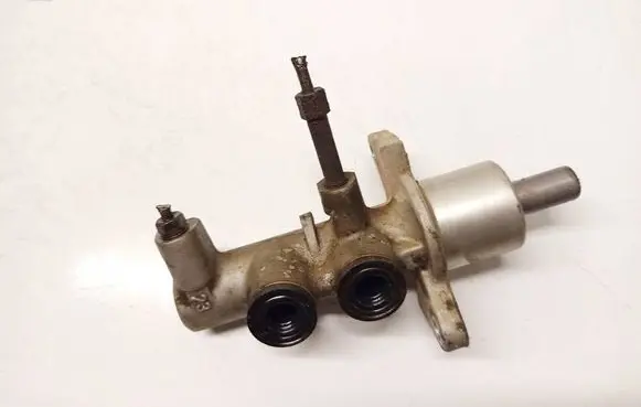 Opel Zafira A Master brake cylinder 