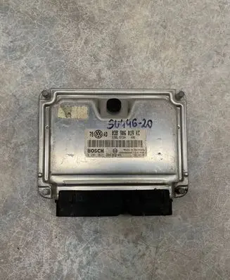 Volkswagen PASSAT B5 Engine control unit/module 038906019KC 1039S02040 0281011204