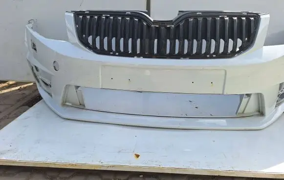 Skoda Octavia Mk3 (5E) Front bumper 5E0807221F