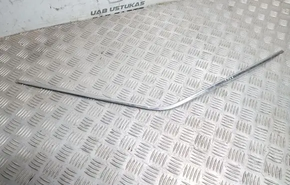 Audi 80 90 B2 Front door trim (molding)