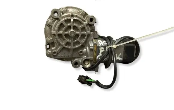 Audi A6 S6 C4 4A Front door window regulator motor 0531826101
