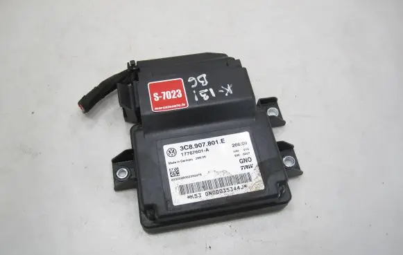 Volkswagen PASSAT B6 Hand brake control module 3C8907801E 17767601A