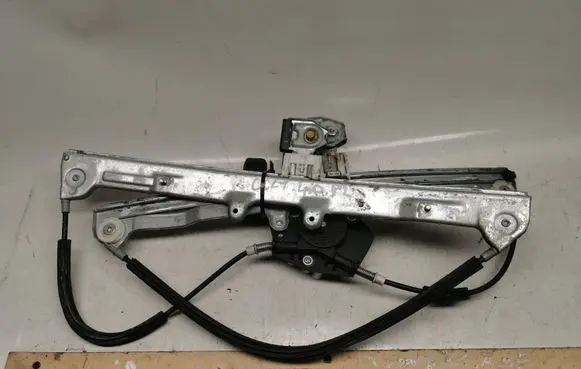 Mitsubishi Colt Front door window regulator with motor RA2052P1 0406