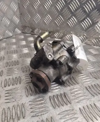 Volkswagen Golf IV Power steering pump 1J0422154A