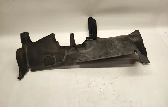 Dodge Charger Intercooler air guide/duct channel 68236462AB P68236462AB