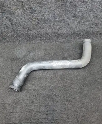 Audi A8 S8 D2 4D Engine coolant pipe/hose 4D0145922C