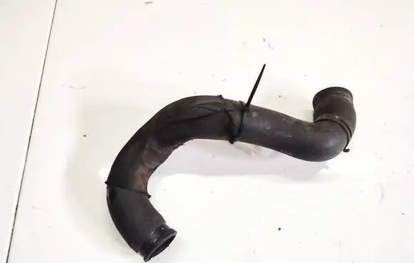 Ford Fusion Air intake hose/pipe