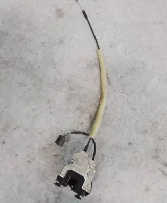 Renault Master III Rear door lock 8200661170