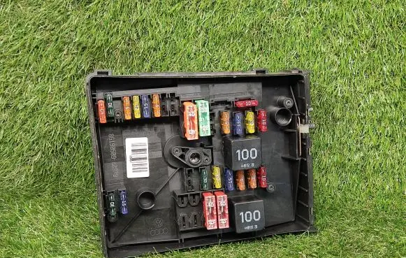 Audi A3 S3 8P Power management control unit 1K0937125C