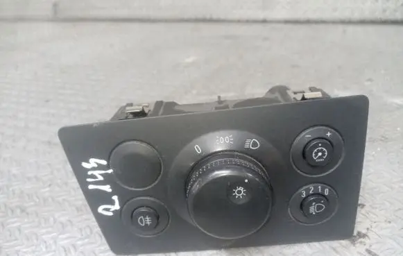 Opel Zafira B Light switch 13205863