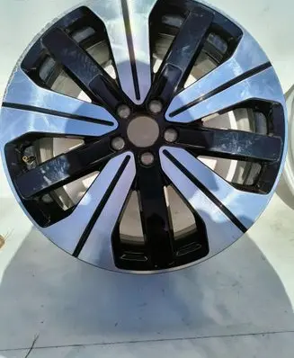 Volvo XC40 R19 alloy rim 