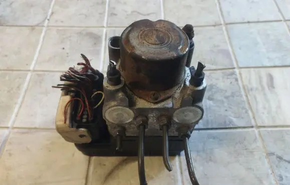 Toyota RAV 4 (XA20) ABS Pump 4451042080 8954142050 1338000020