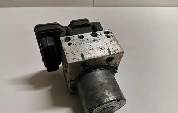Land Rover Range Rover L405 ABS Pump FPLA14F447AF