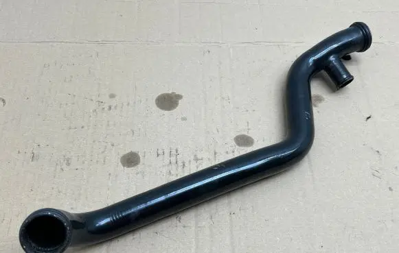 Land Rover Range Rover Evoque L538 Engine coolant pipe/hose