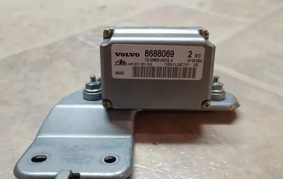 Volvo S60 ESP acceleration yaw rate sensor 8688069 10098504024 448801001029
