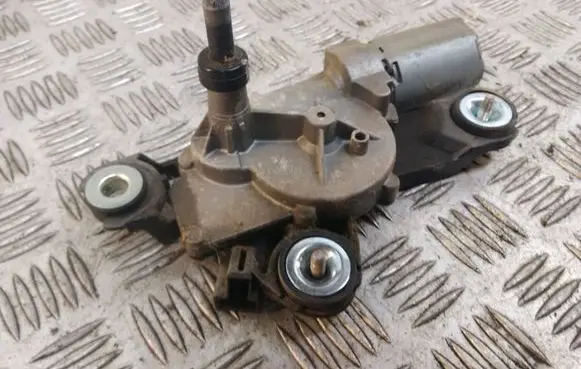 Mazda 3 I Rear window wiper motor BP4K67450
