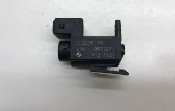 BMW 5 E60 E61 Turbo solenoid valve 1742712 05T327 72234100