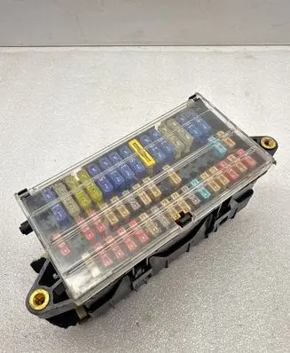Volkswagen Polo III 6N 6N2 6NF Fuse box set 6X0937576
