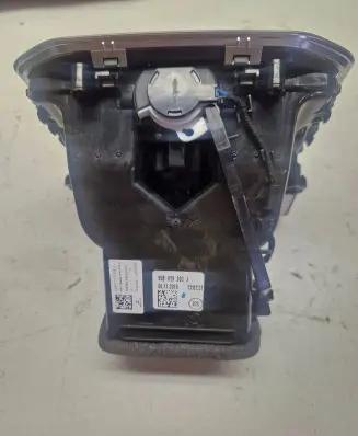 Rear air vent grill