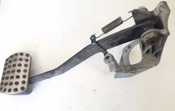 Chrysler Crossfire Brake pedal A2022941701