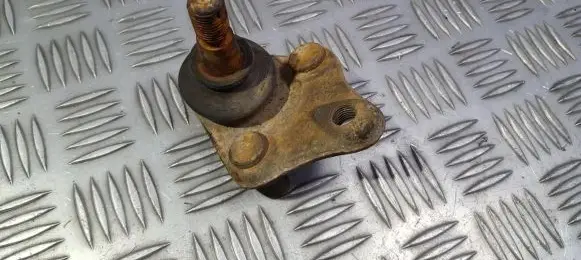 Toyota Avensis T220 Front ball joint 