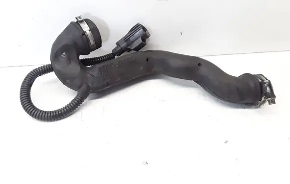 Volvo V70 Breather/breather pipe/hose 30788009