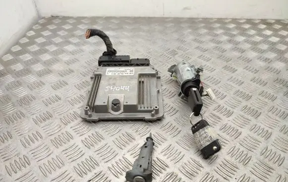 Skoda Octavia Mk3 (5E) Engine control unit/module 04L907309B 0281018510 1K0905851B