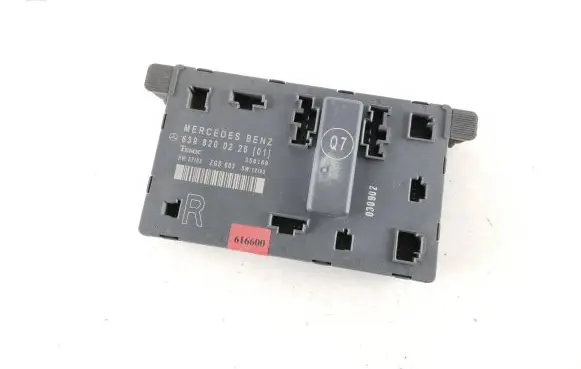 Mercedes-Benz Vito Viano W639 Door control unit/module 6398200226 ZGS003 356169