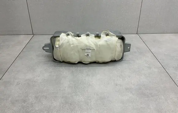 Jeep Grand Cherokee Passenger airbag P68195938AA