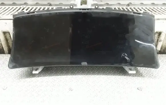 Toyota Corolla E120 E130 Speedometer (instrument cluster) 8380002760