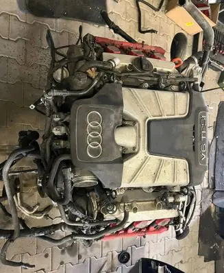 Audi Q7 4L Engine head 121212