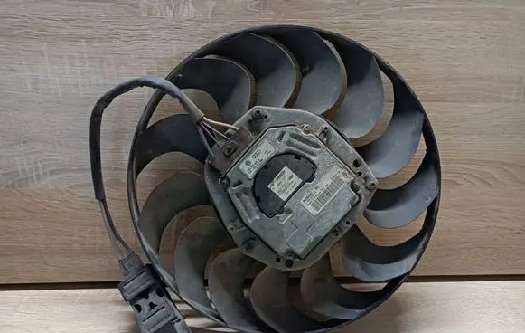 Audi A8 S8 D3 4E Electric radiator cooling fan 4E0959455C 4E0910455 1137328117