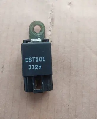 Mitsubishi Pajero Other relay E8T101 1125