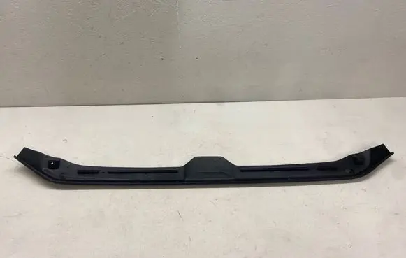 Audi A4 S4 B9 Other engine bay part 8W0823124