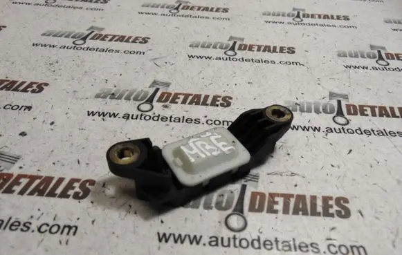 Mercedes-Benz E W211 Airbag deployment crash/impact sensor A0018209126