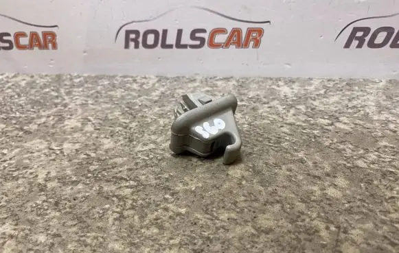 Volvo S60 Sun visor clip/hook/bracket 3572