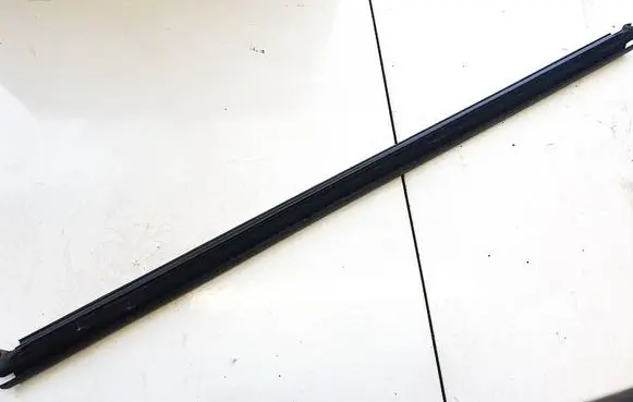 Mercedes-Benz EQB Front door glass trim molding a2477256301