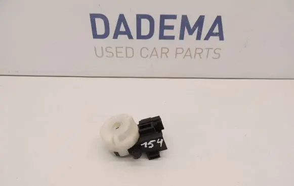 Toyota Yaris Ignition lock contact D154