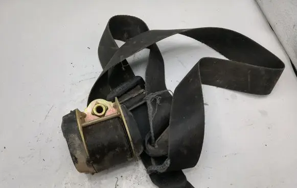 Opel Movano A Front seatbelt NOCODE