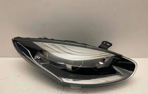 Renault Megane III Headlight/headlamp 260100923R 030128820200
